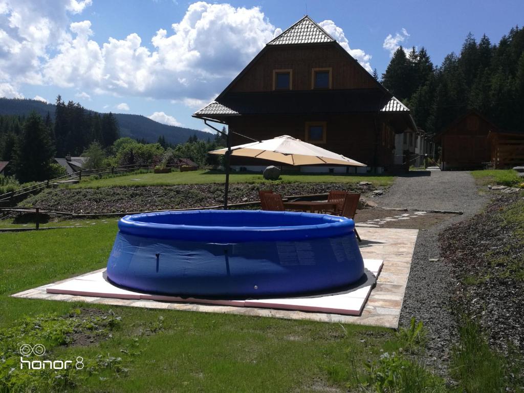 Roubenka Bílá room 6